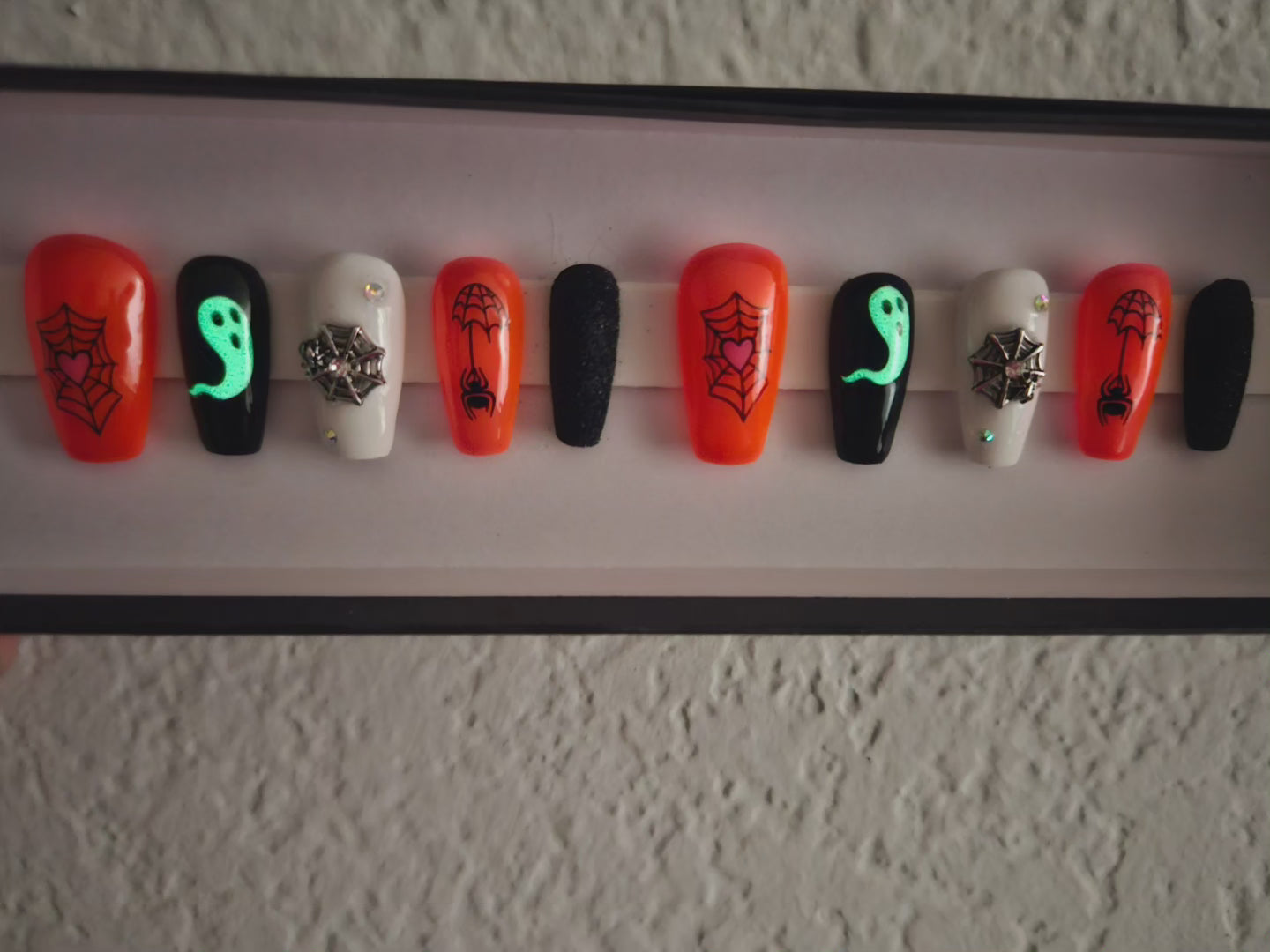 A Halloween set 🖤🐈⬛️👻🎃🕷🕸💀🔮