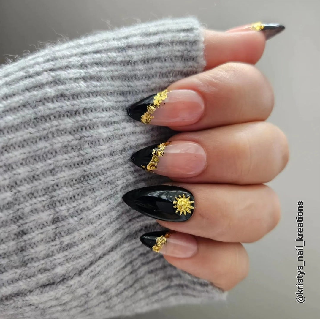 Black with gold accents ✨️🖤