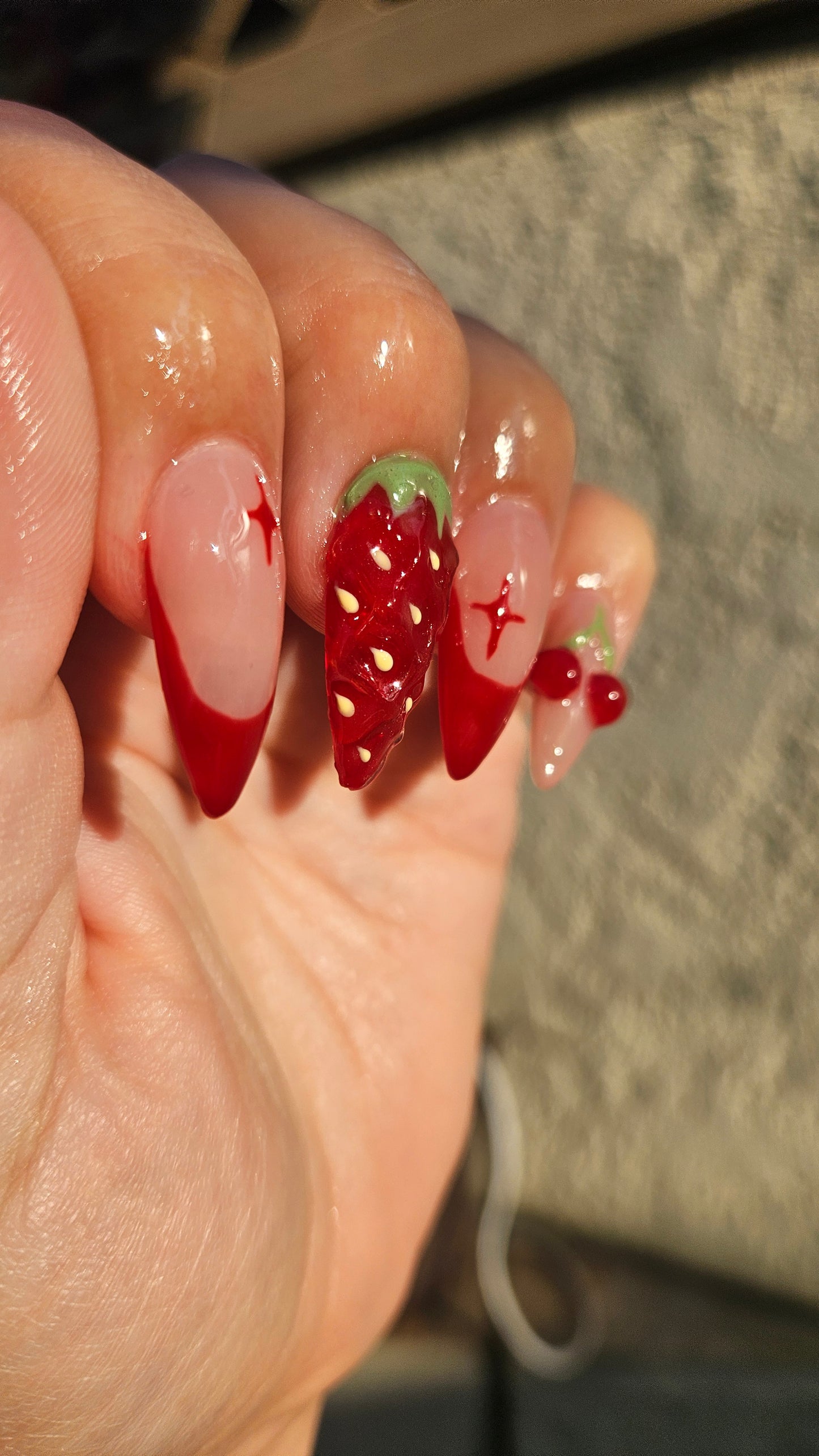 A 3D strawberry and cherry set  🍓🍒 (can make any shape and length you like) This is medium stiletto